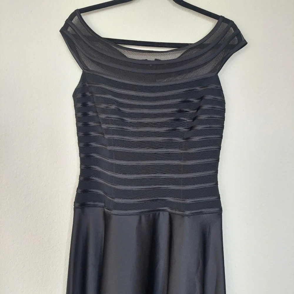 Js Collections Lace Black Classic Gown Size 8 - image 2